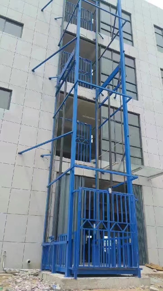 導(dǎo)軌式升降平臺